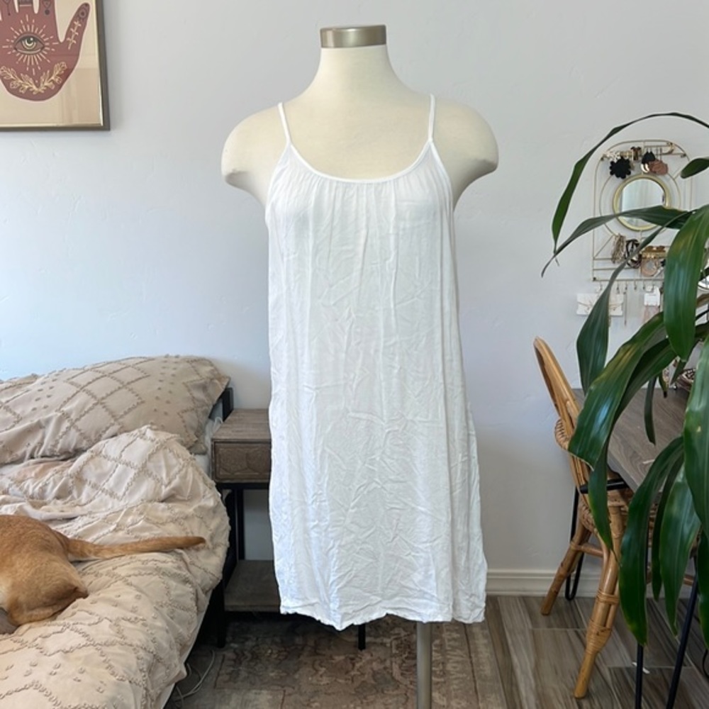 White linen style mini dress open back detail cover-up